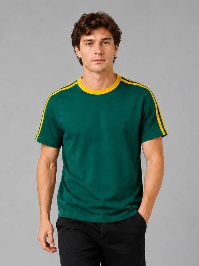Camiseta Street Lisa Verde com Listras